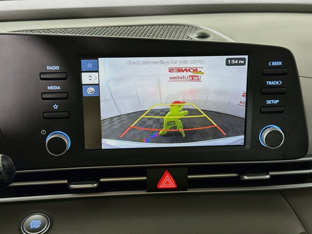 Certified 2025 Hyundai Elantra Sport FWD image 6