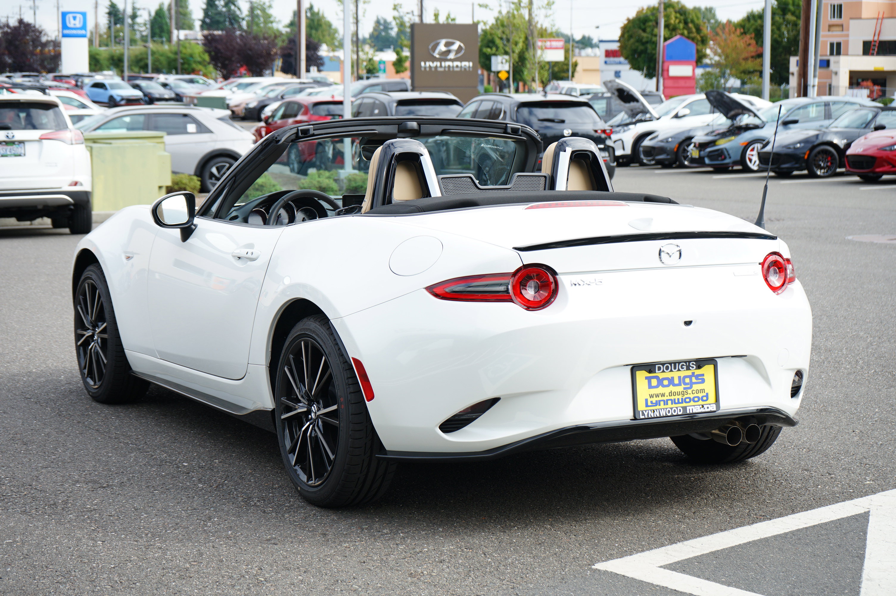 New 2025 MAZDA MX-5 Miata Grand Touring w/ Appearance Package image 5