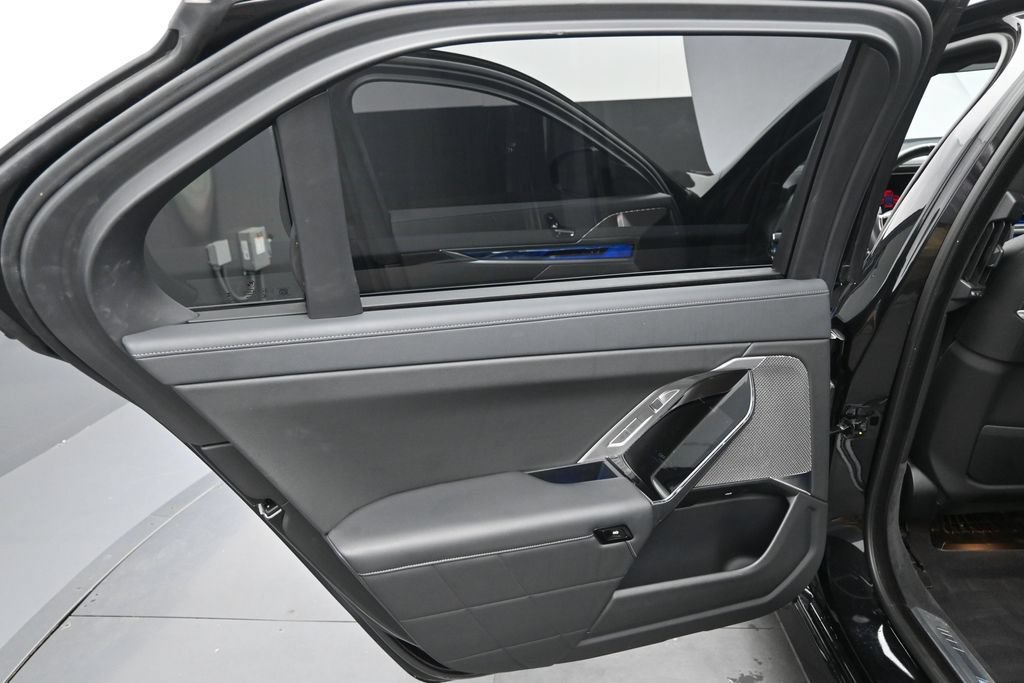Certified 2023 BMW 740i w/ Parking Assistance Package RWD image 27