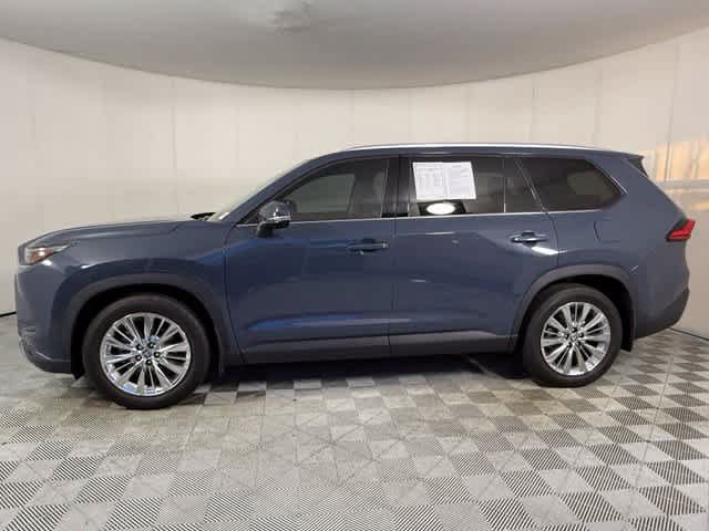 Used 2024 Toyota Grand Highlander AWD image 3