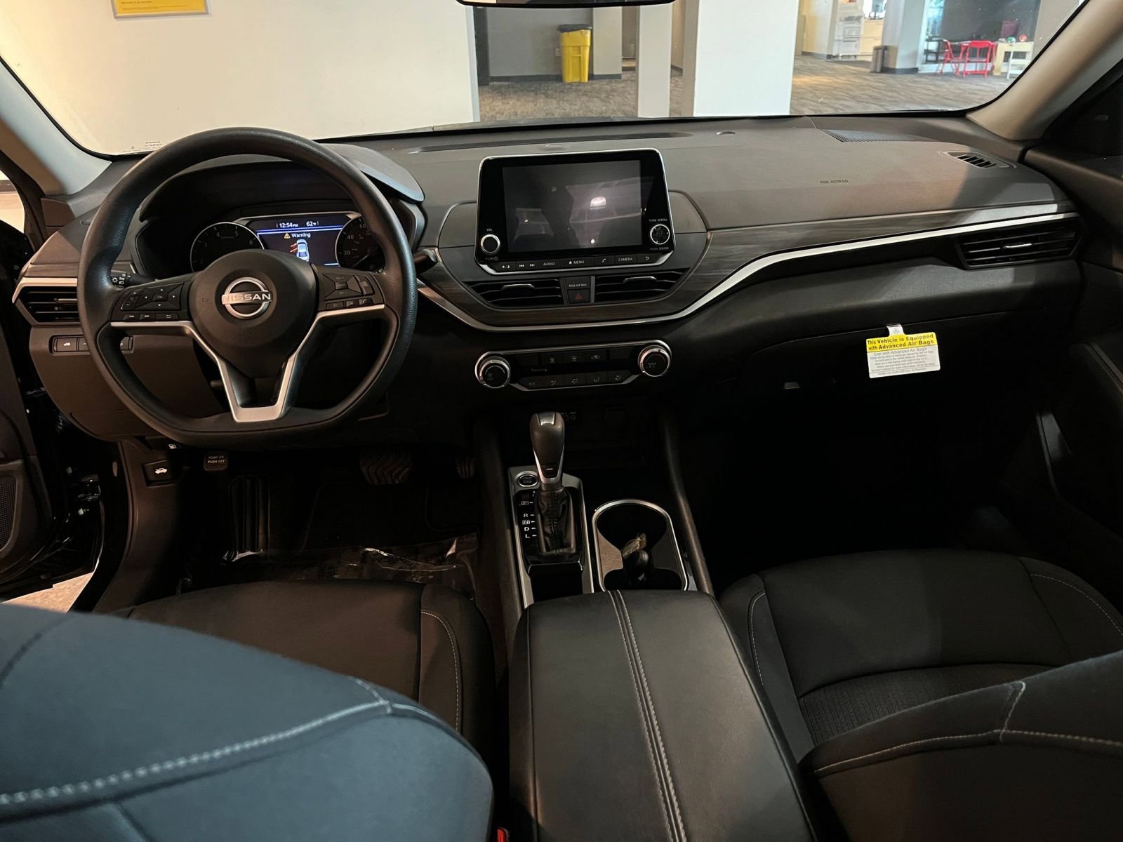 Used 2024 Nissan Altima 2.5 SV FWD image 32