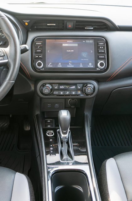 Certified 2023 Nissan Kicks SR w/ SR Premium Package FWD image 18