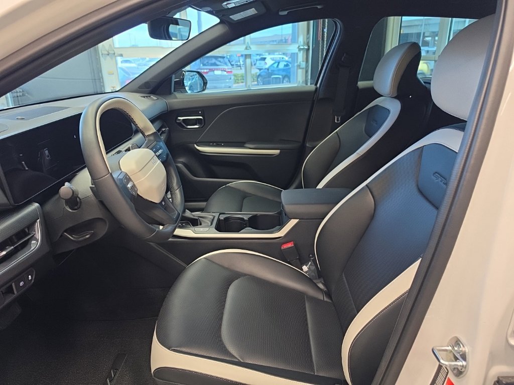 Certified 2026 Kia K4 EX FWD image 33