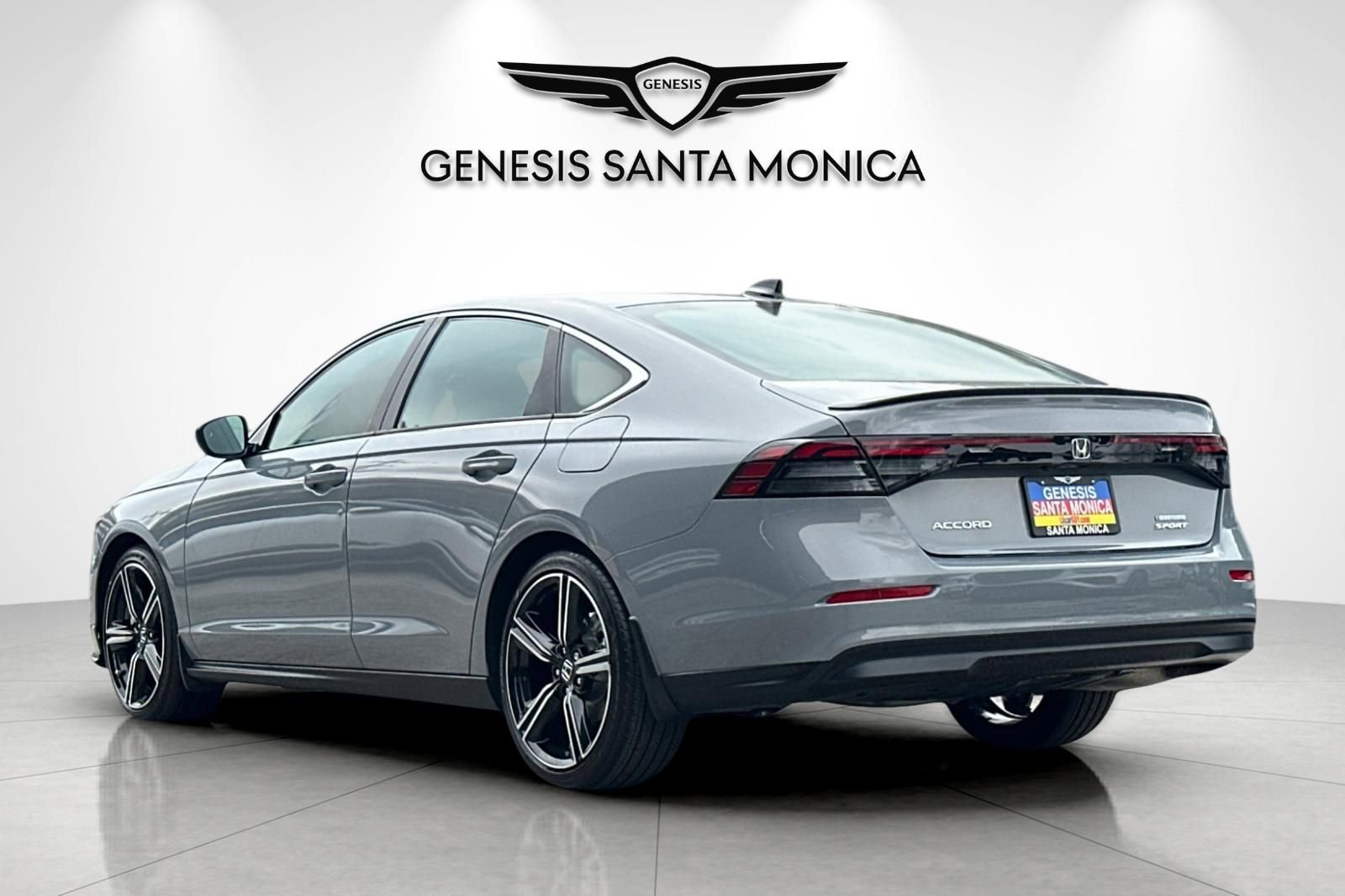 Used 2025 Honda Accord Sport image 6