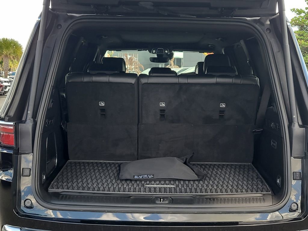 Certified 2024 Jeep Wagoneer Series III w/ Premium Group I image 7