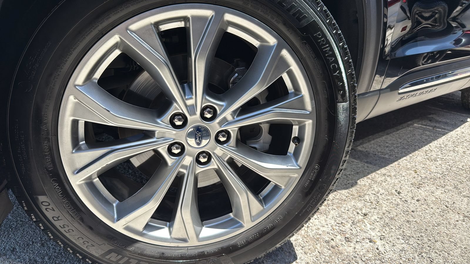 Used 2024 Ford Explorer Limited RWD image 26