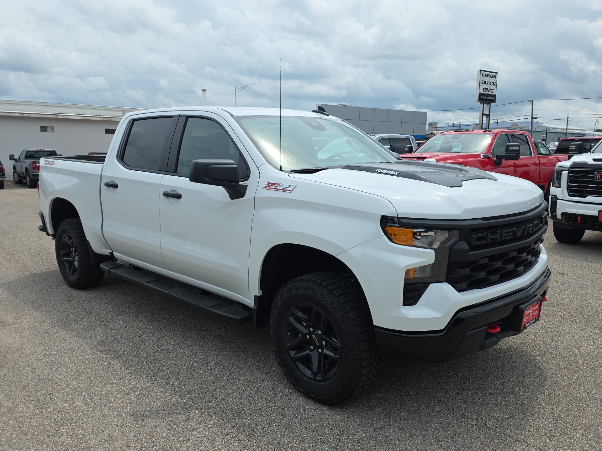 New 2026 Chevrolet Silverado 1500 Custom Trail Boss AWD/4WD image 2