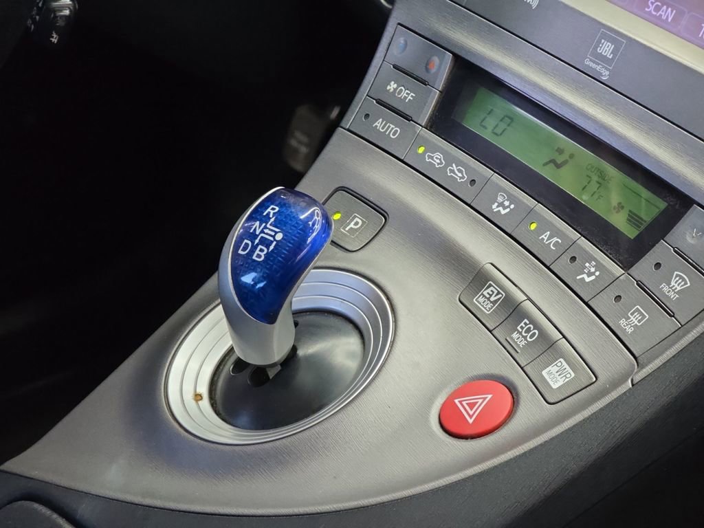 Used 2015 Toyota Prius Four FWD image 29