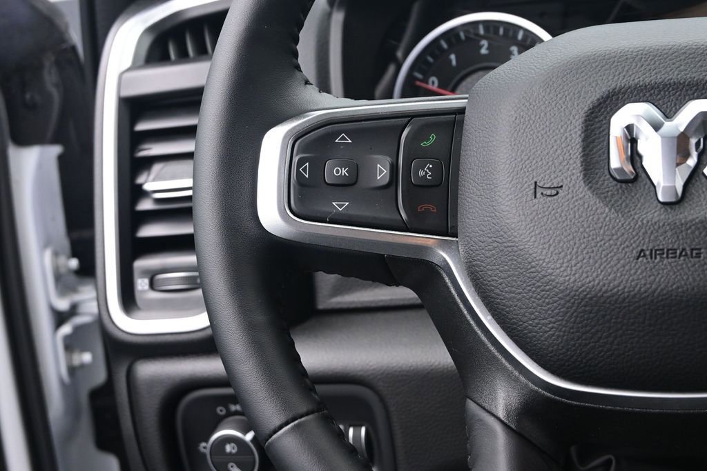Used 2023 RAM 1500 Big Horn AWD/4WD image 28