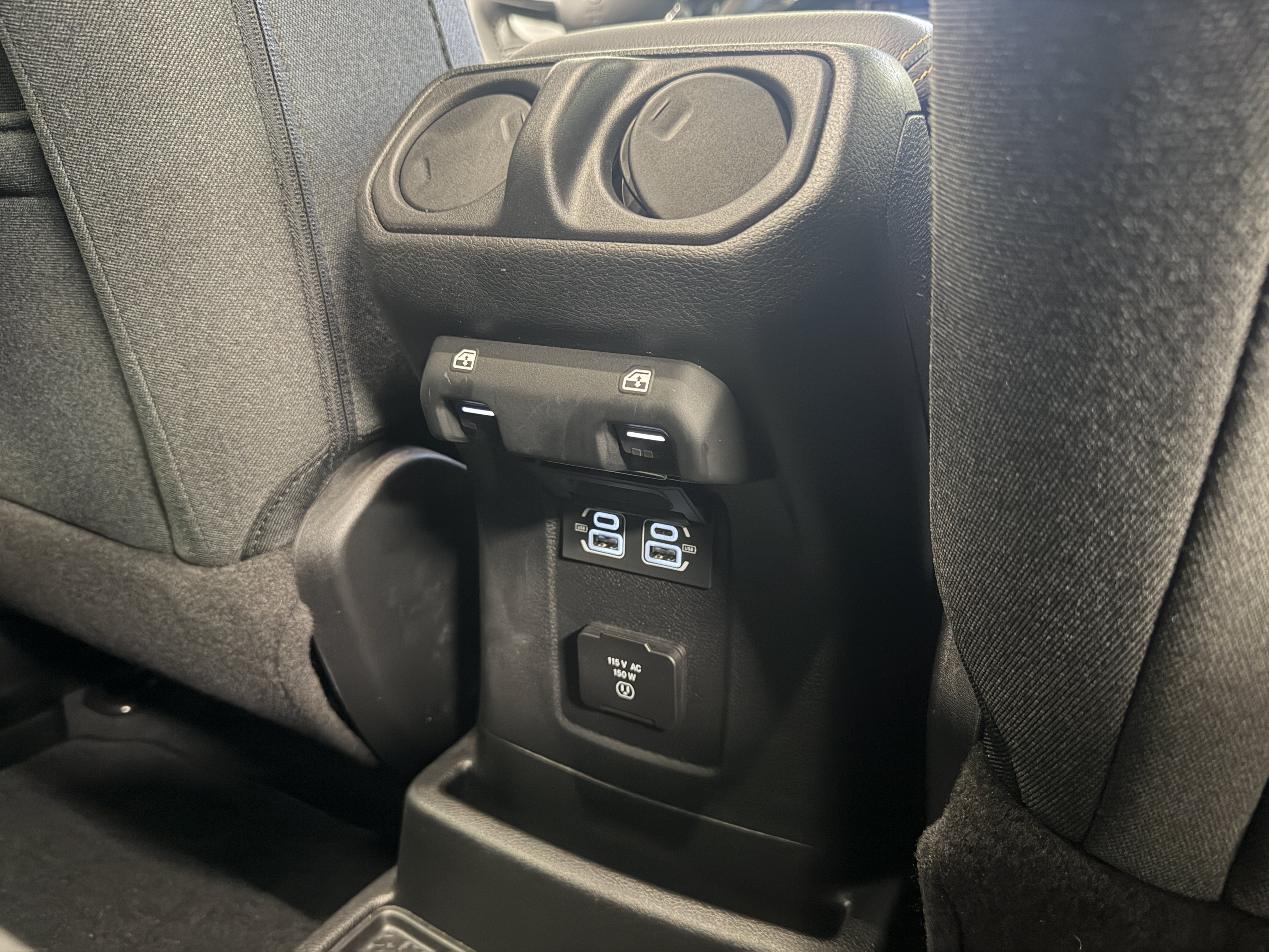Used 2025 Jeep Wrangler Unlimited Sahara w/ Safety Group AWD/4WD image 22