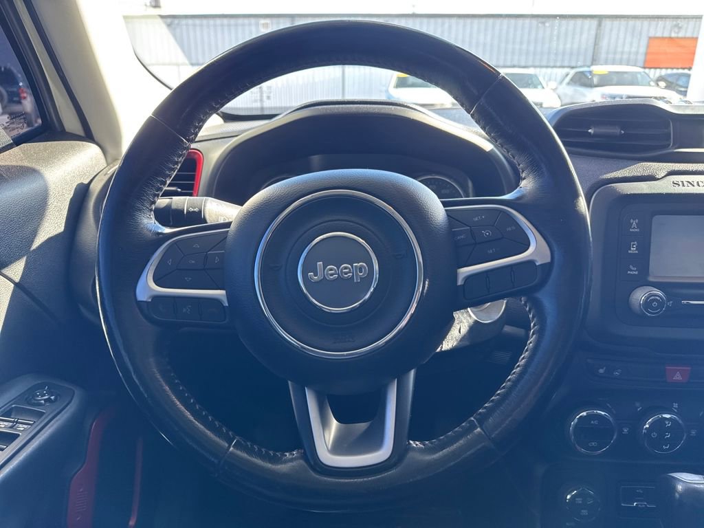 Used 2017 Jeep Renegade Trailhawk w/ Popular Equipment Group image 15