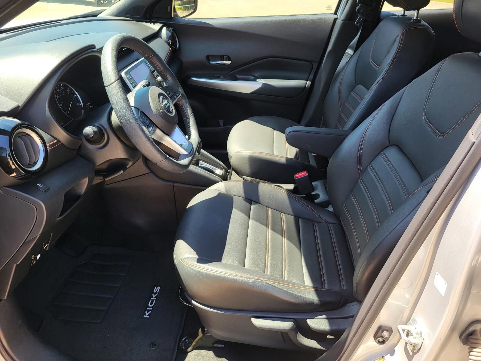 Used 2019 Nissan Kicks SR w/ SR Premium Package FWD image 22
