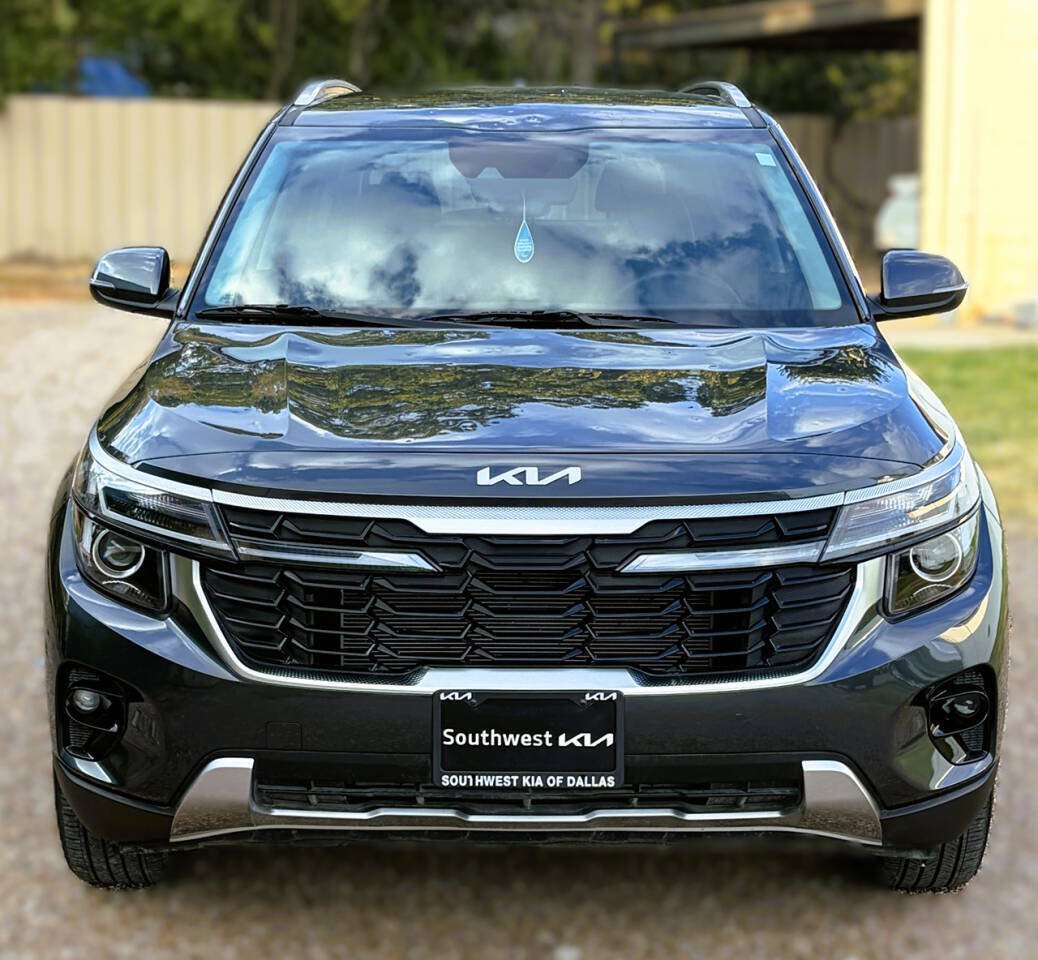 Used 2025 Kia Seltos EX FWD image 3