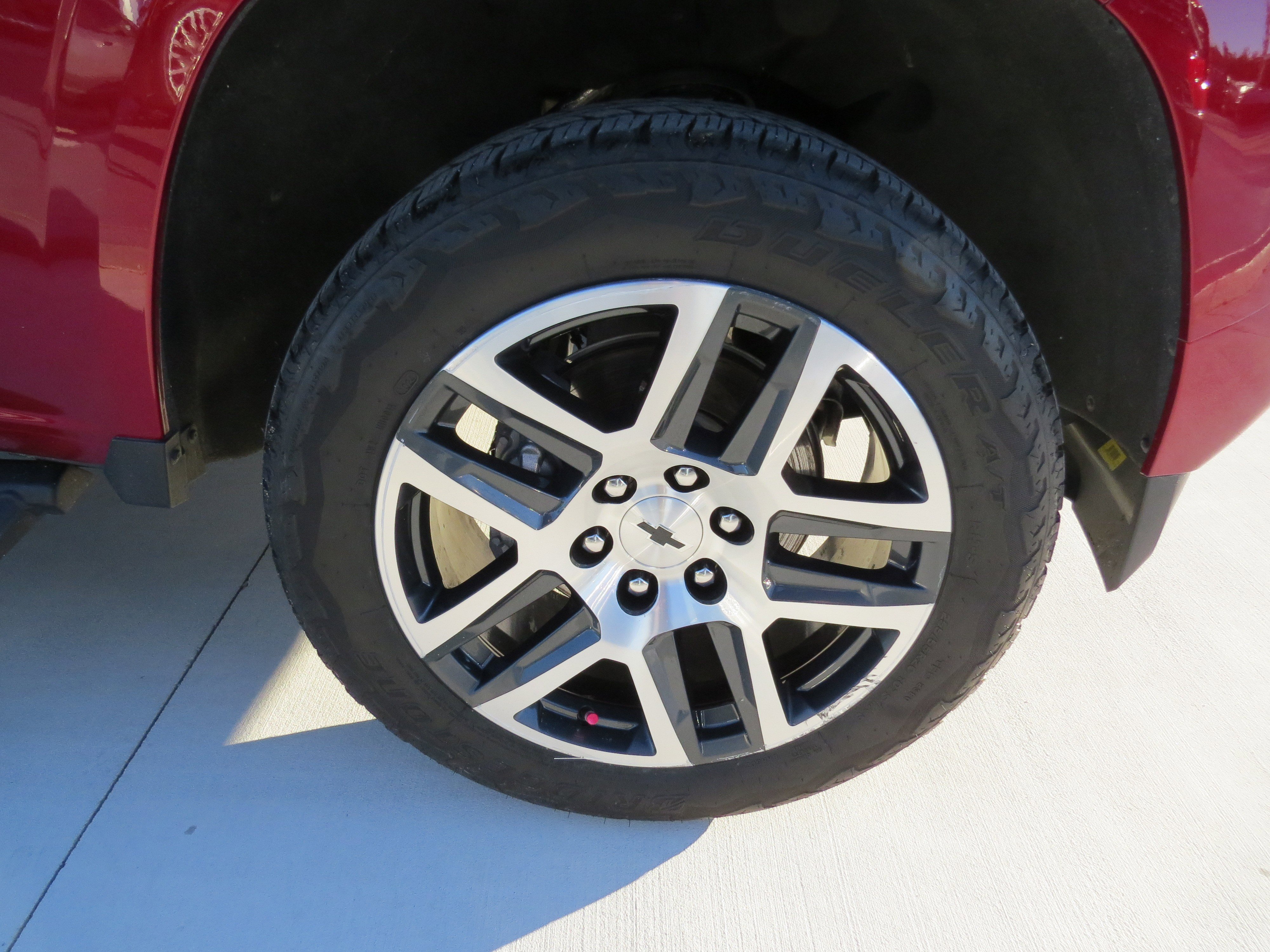 Used 2024 Chevrolet Colorado Z71 w/ Z71 Convenience Package 2 image 6