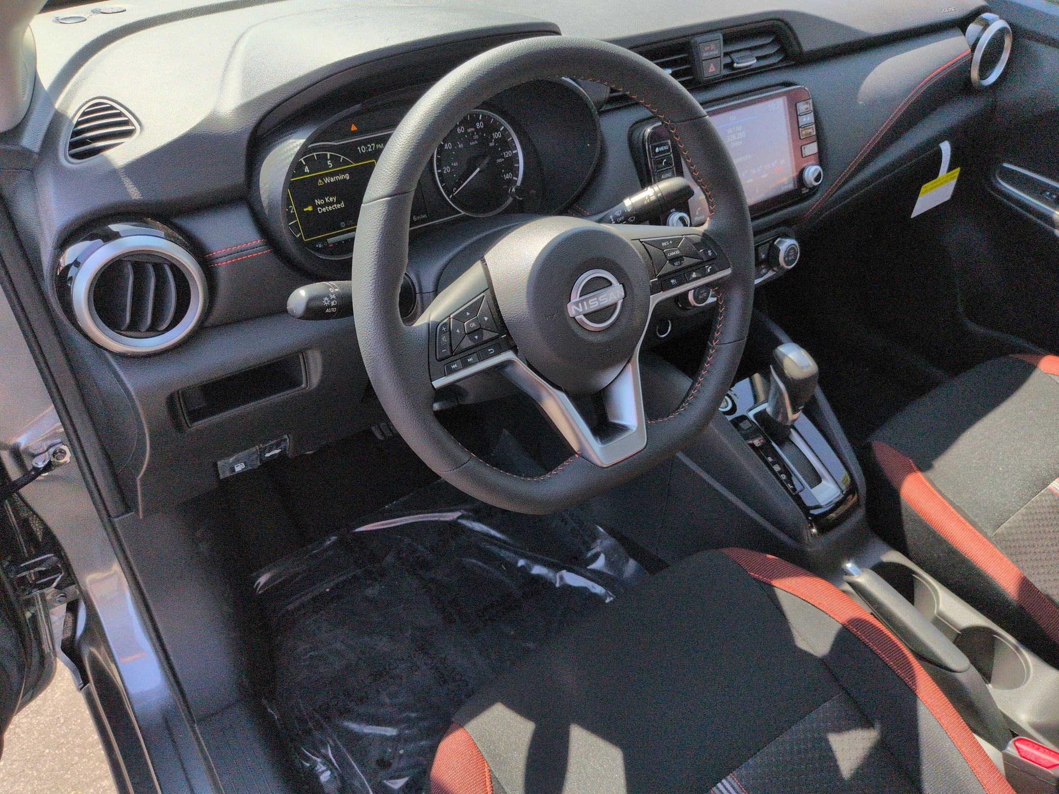 New 2025 Nissan Versa SR w/ Trunk Package image 2