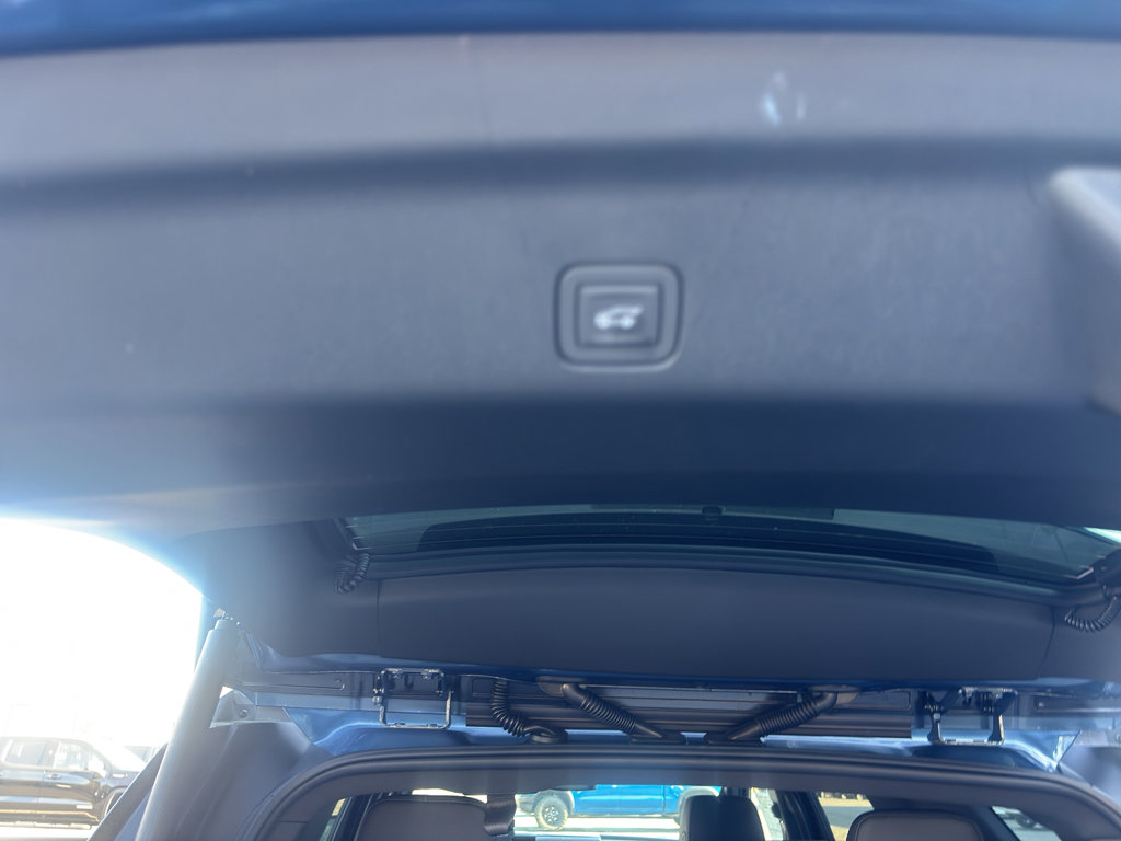 New 2026 GMC Yukon Denali w/ Sun & Power Step Package image 10