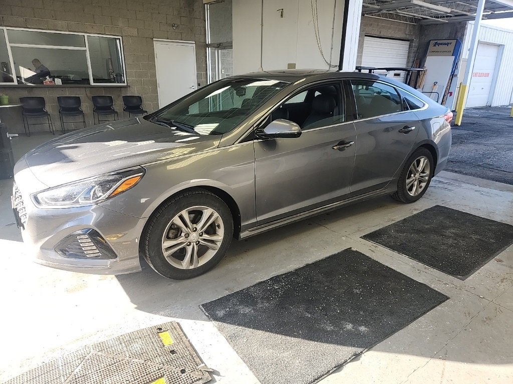 Used 2018 Hyundai Sonata Sport image 1