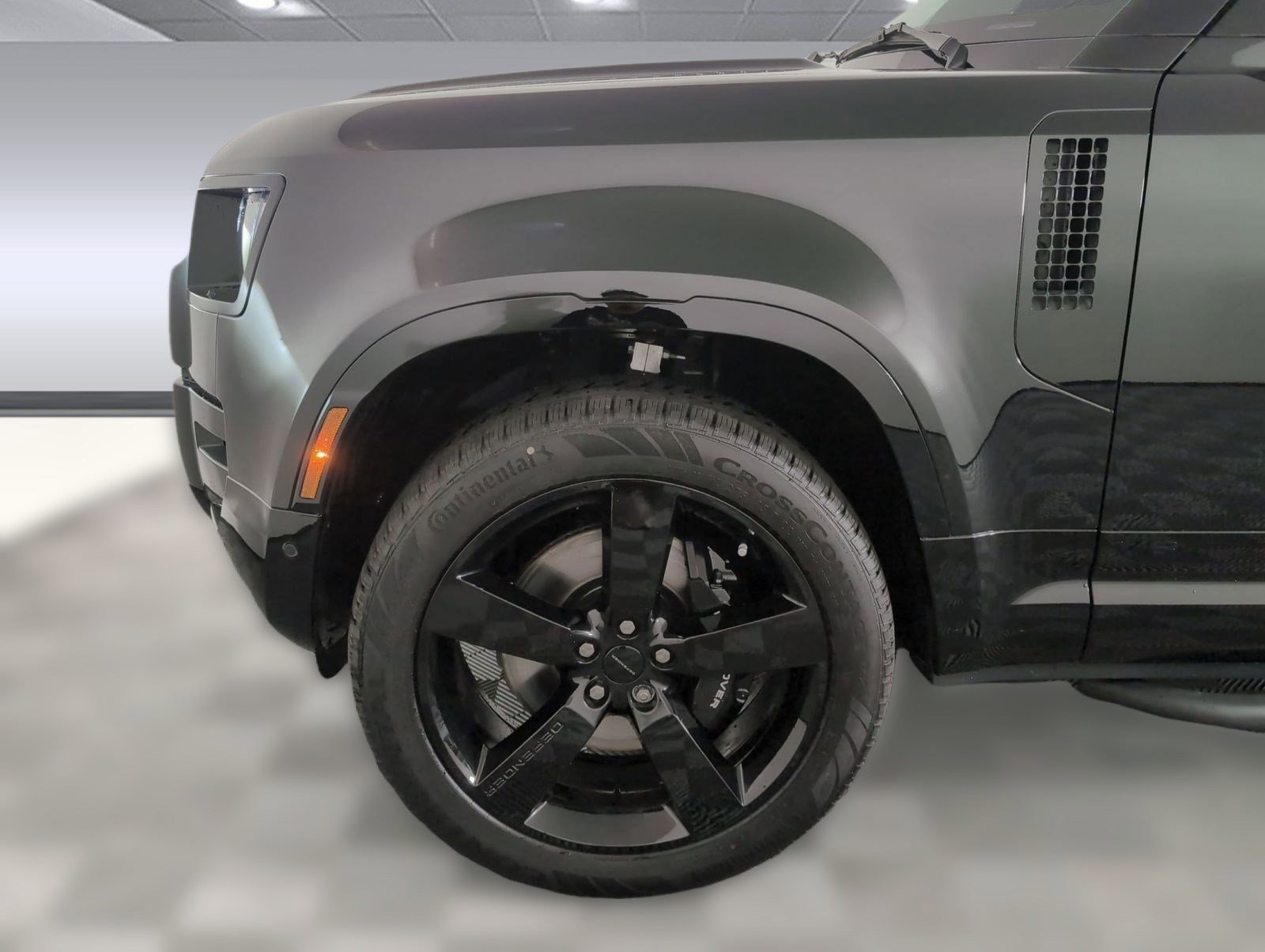 New 2026 Land Rover Defender 130 V8 image 11