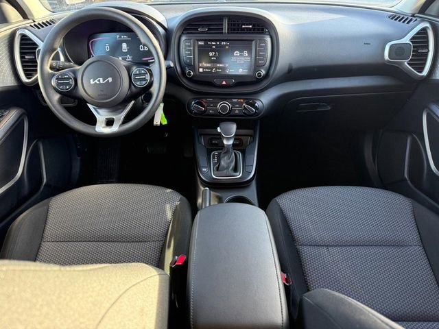 Used 2024 Kia Soul LX w/ Option Group 015 image 14
