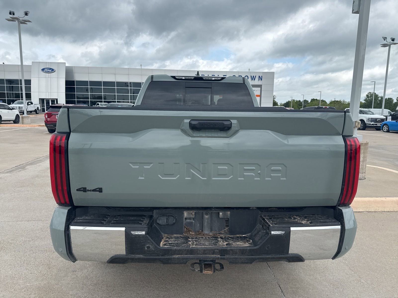 Used 2022 Toyota Tundra SR5 w/ TRD Off-Road Package AWD/4WD image 4