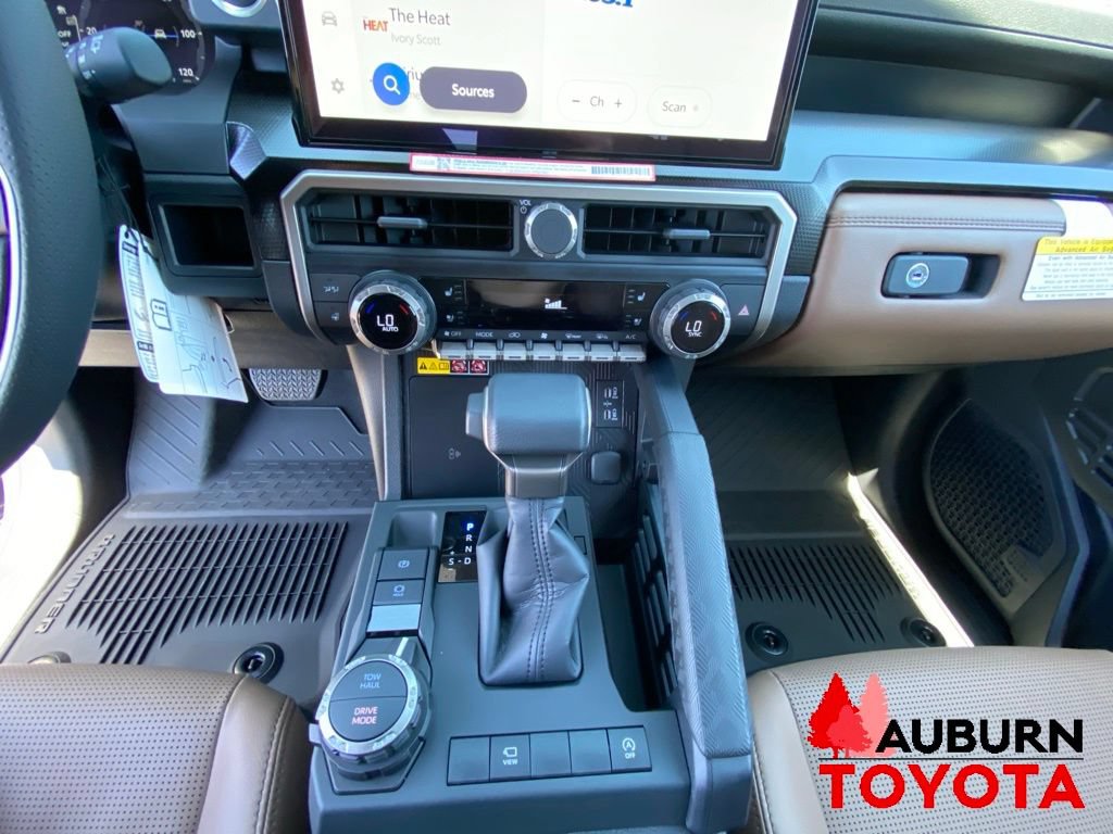 New 2026 Toyota 4Runner Limited AWD/4WD image 38