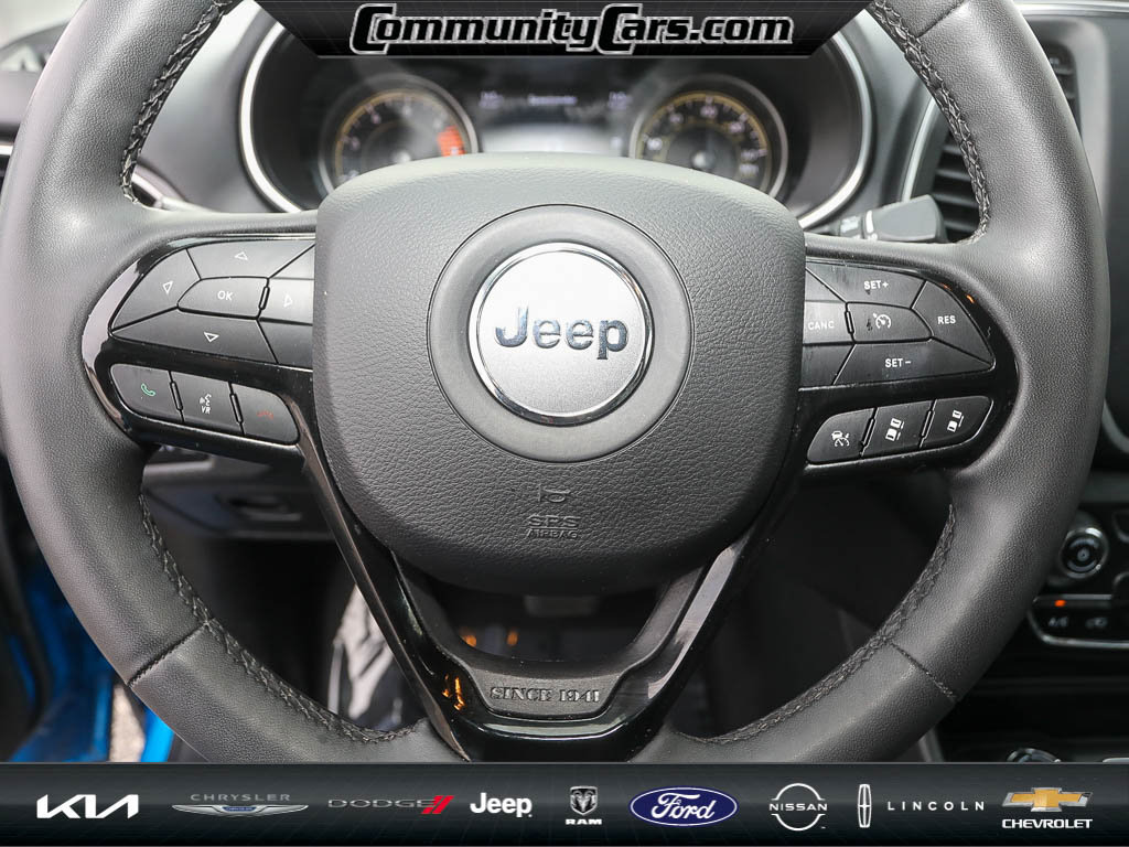 Used 2023 Jeep Cherokee Altitude Lux image 15