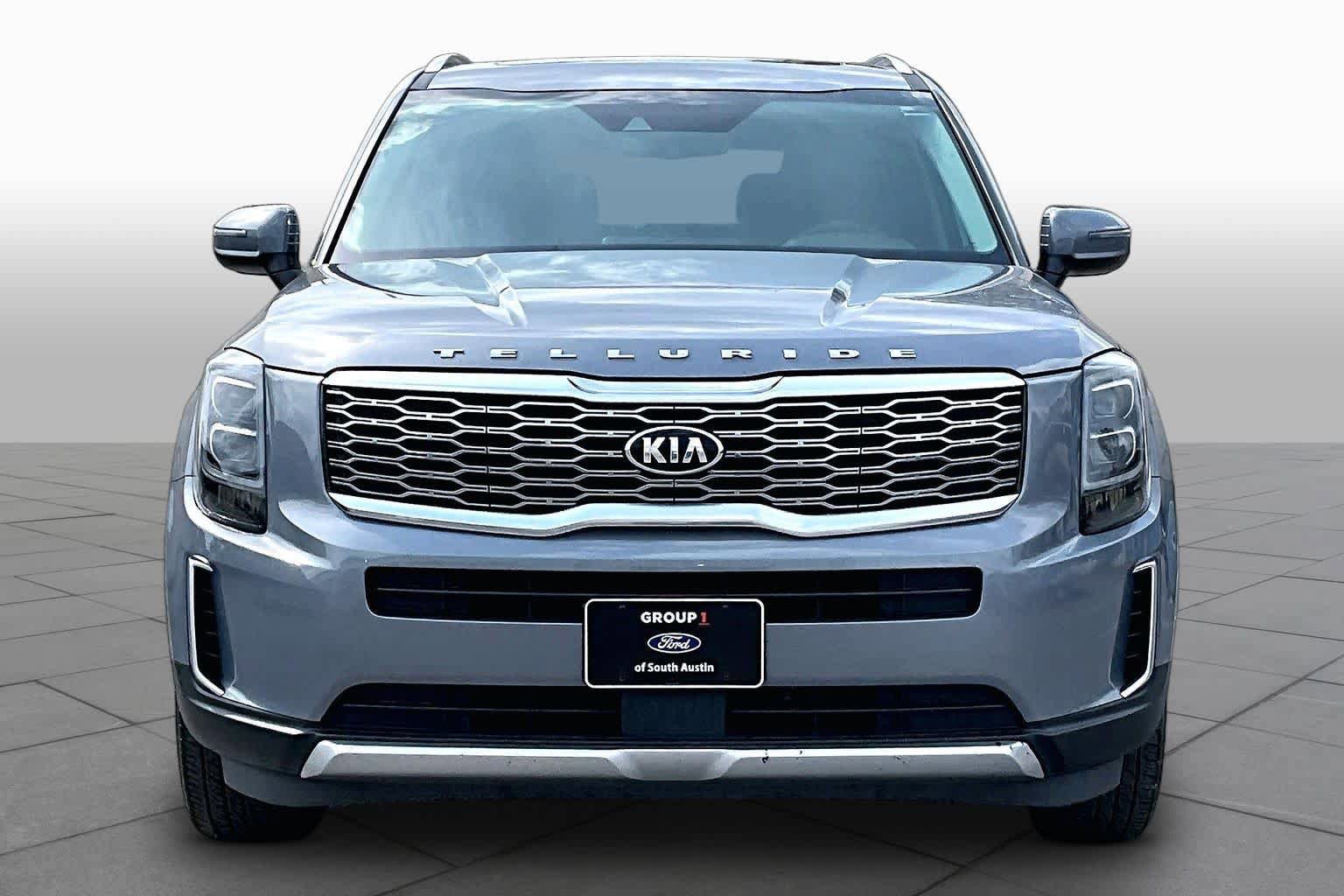 Used 2021 Kia Telluride EX w/ EX Premium Package FWD image 4