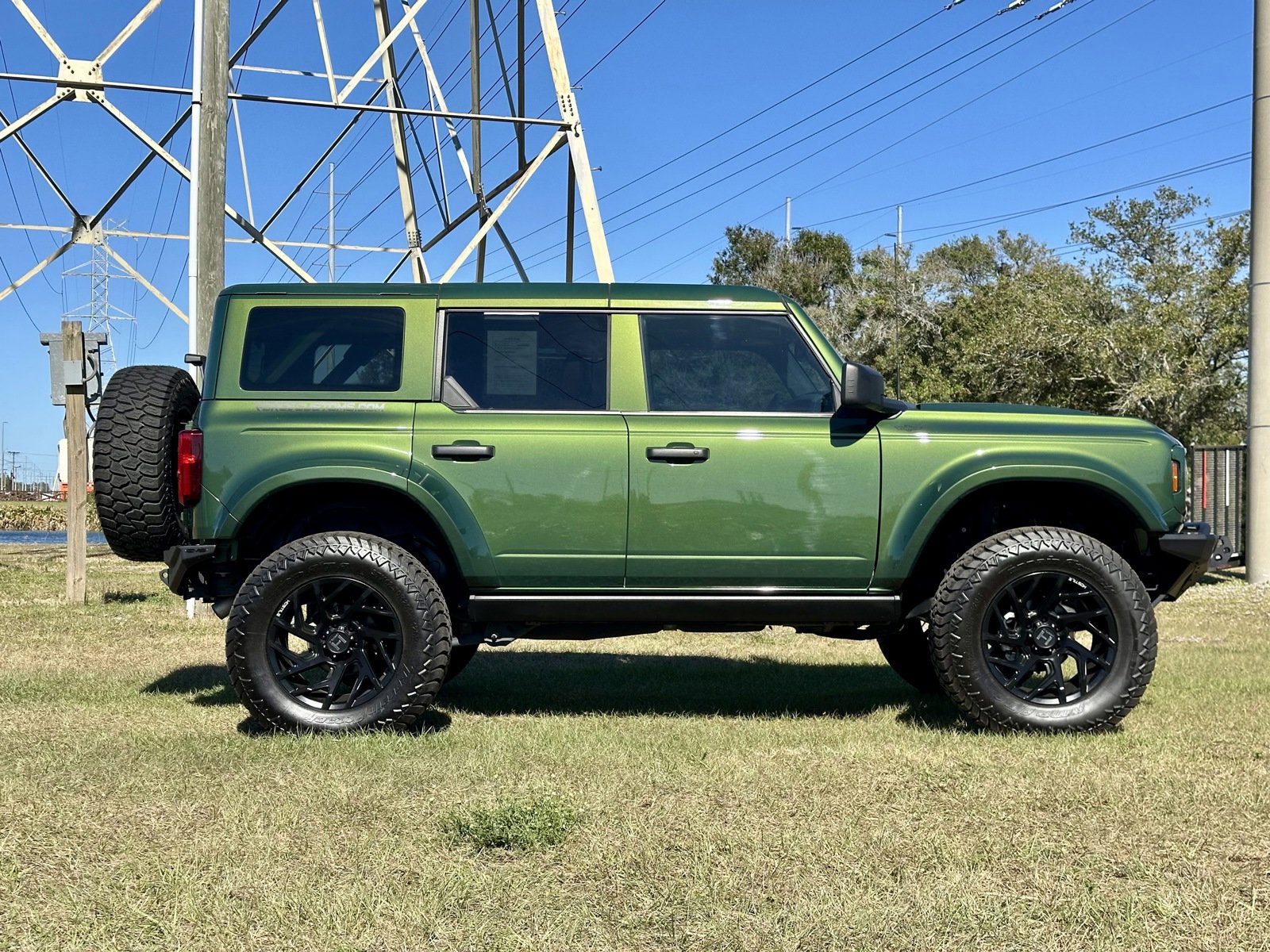 Used 2022 Ford Bronco Big Bend image 8
