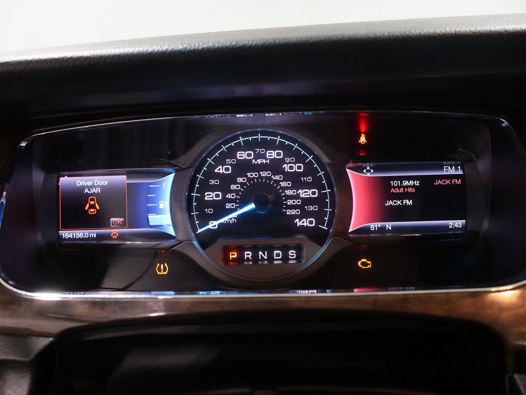 Used 2017 Ford Taurus Limited image 41