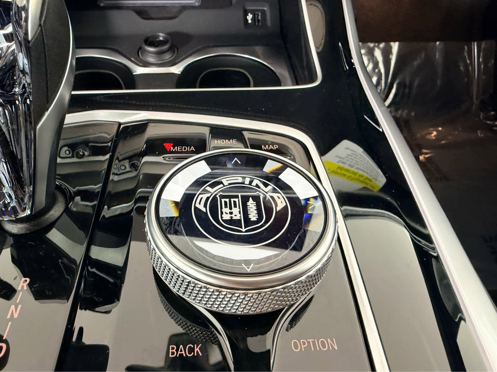 New 2026 BMW ALPINA XB7 image 18