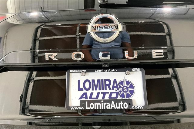 Used 2021 Nissan Rogue S AWD/4WD image 28