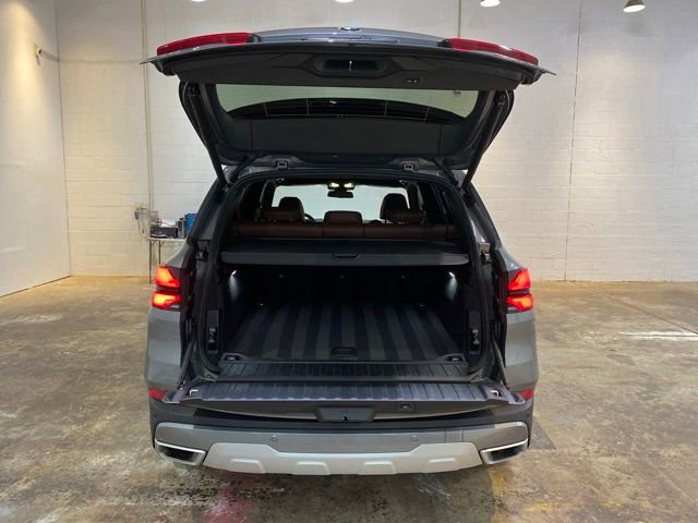 Used 2026 BMW X5 sDrive40i RWD image 9
