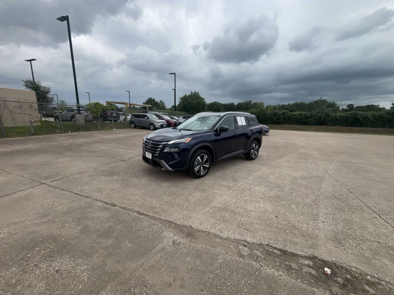 Used 2026 Nissan Rogue SL FWD image 7