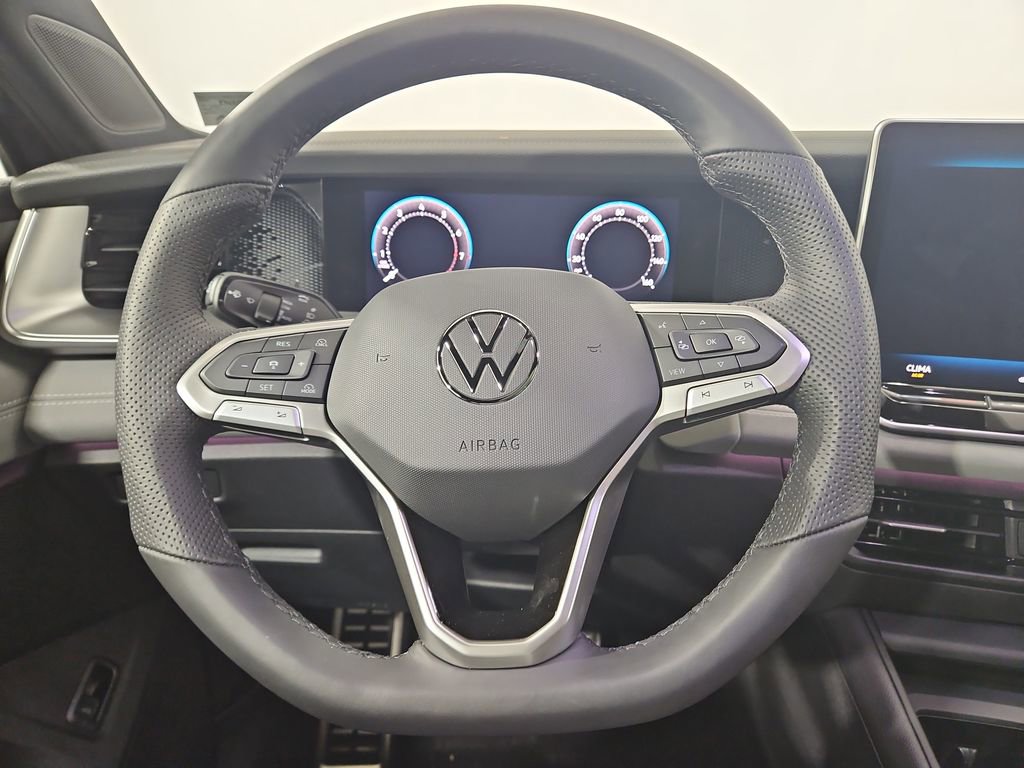 New 2026 Volkswagen Tiguan SE R-Line image 14