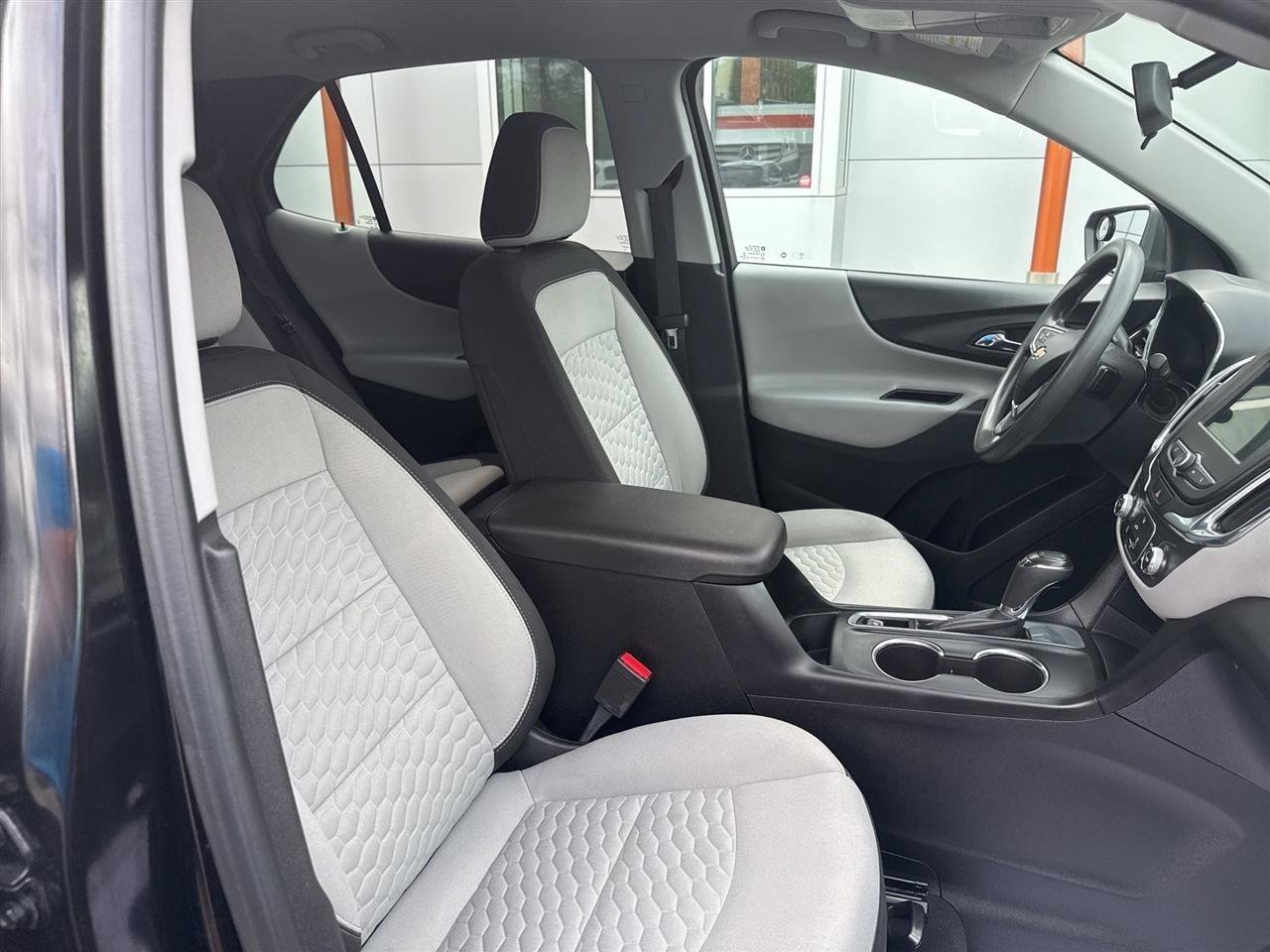 Used 2019 Chevrolet Equinox LT FWD image 18