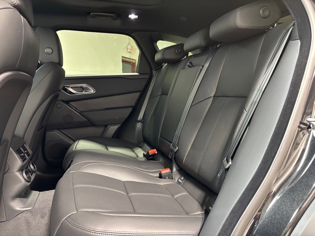 New 2026 Land Rover Range Rover Velar Dynamic SE image 27