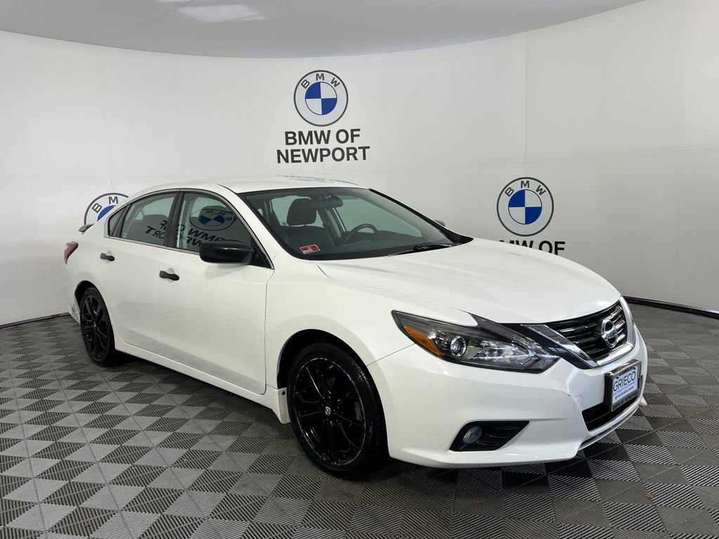 Used 2017 Nissan Altima 2.5 SR w/ Midnight Edition Package image 1