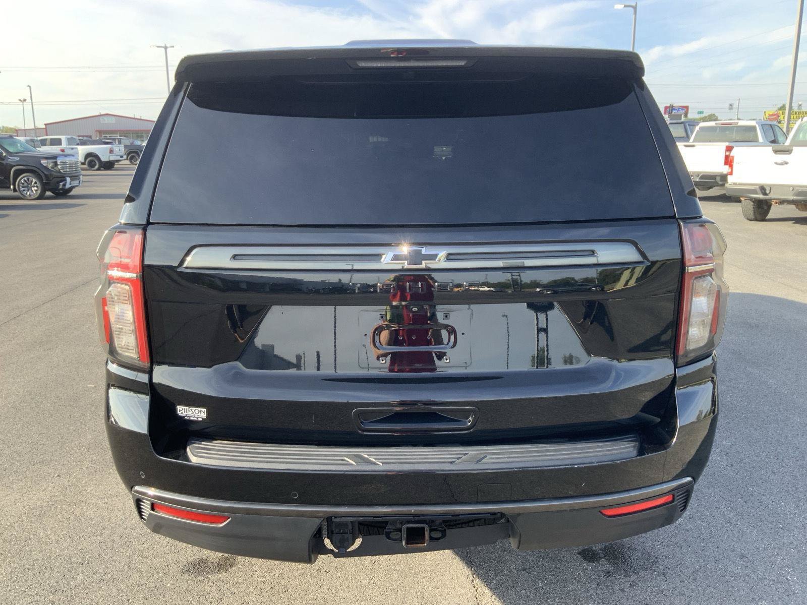 Used 2021 Chevrolet Tahoe Z71 w/ Luxury Package AWD/4WD image 7