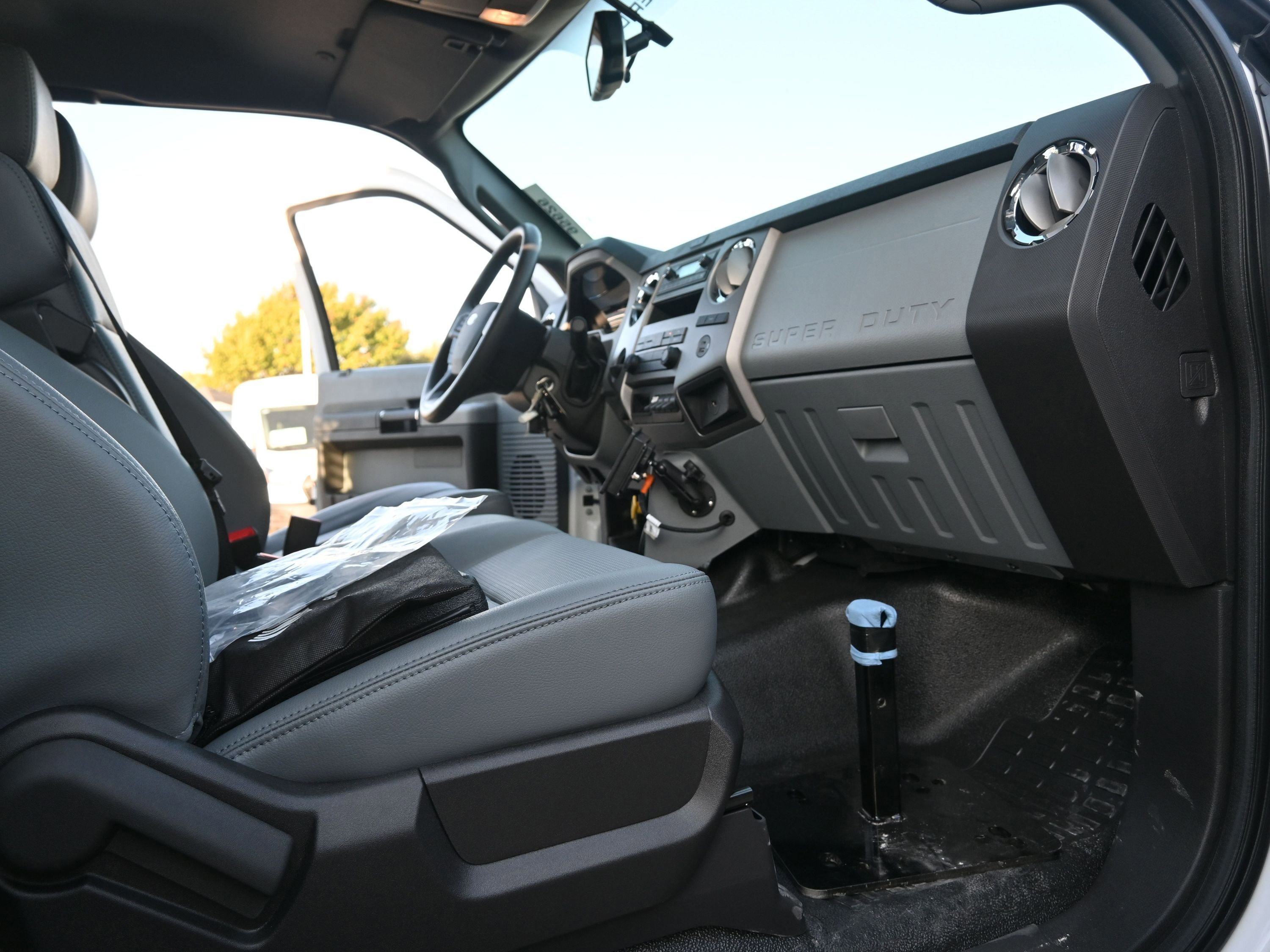 New 2026 Ford F750 2WD SuperCab Super Duty image 34