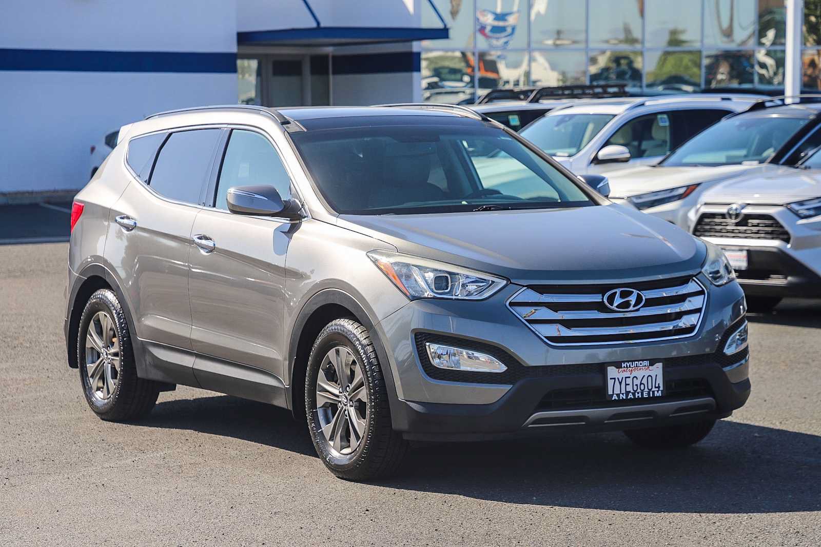 Used 2014 Hyundai Santa Fe Sport w/ Technology Package 04 FWD image 3