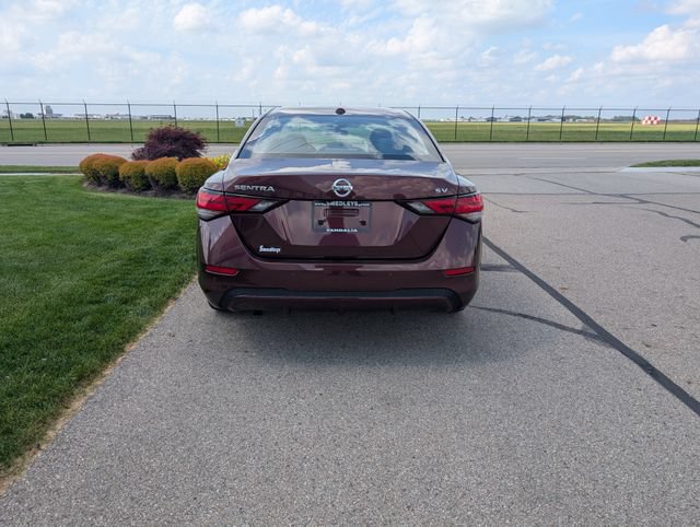 Used 2022 Nissan Sentra SV FWD image 7