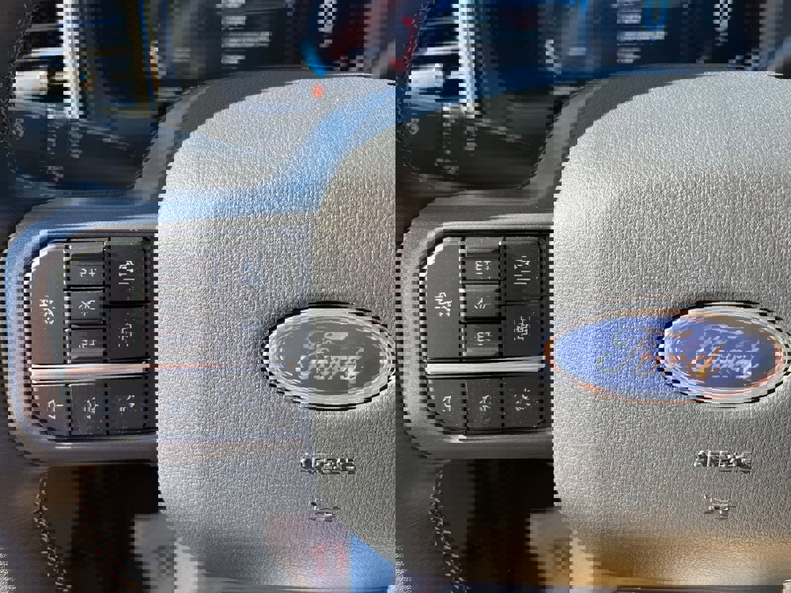 New 2025 Ford F350 Lariat w/ Lariat Ultimate Package image 22