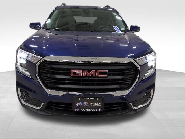 Used 2022 GMC Terrain SLE w/ Driver Convenience Package image 10
