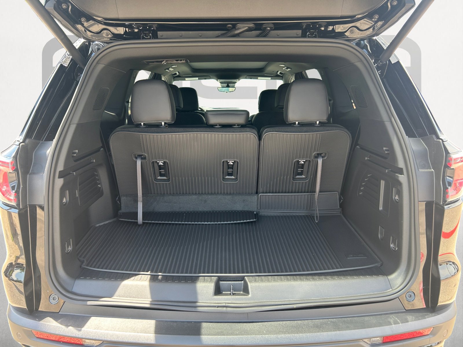 New 2026 GMC Acadia AT4 w/ LPO, Floor Liner Package AWD/4WD image 12