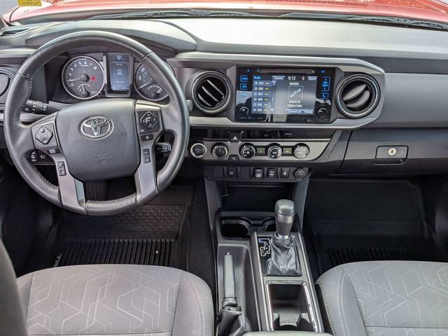 Used 2018 Toyota Tacoma TRD Off-Road AWD/4WD image 15