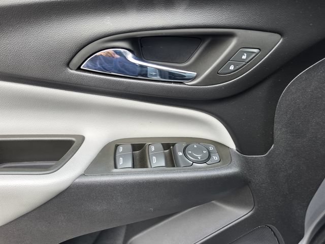 Used 2023 Chevrolet Equinox LS w/ LS Convenience Package FWD image 18