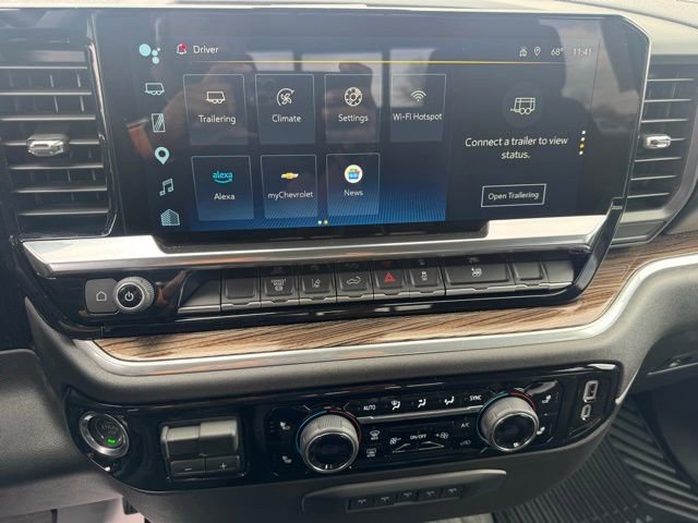 Used 2025 Chevrolet Silverado 3500 LT w/ Convenience Package AWD/4WD image 19