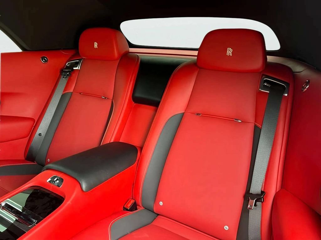 Used 2020 Rolls-Royce Dawn RWD image 13