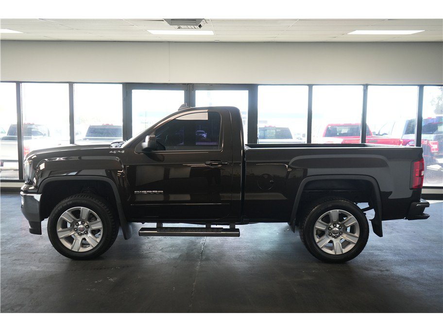 Used 2018 GMC Sierra 1500 SLE w/ SLE Preferred Package AWD/4WD image 4