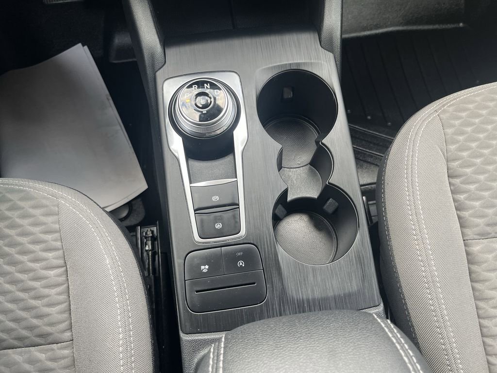 Used 2020 Ford Escape SE image 20